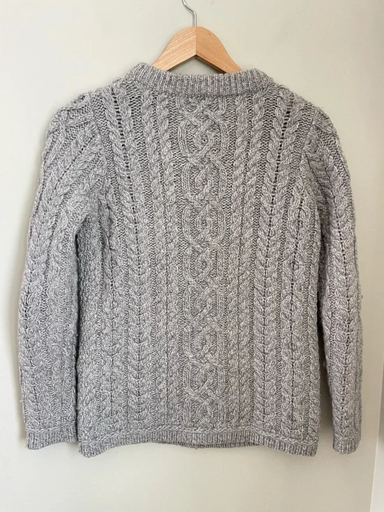 SAOL Ireland Aran 100% Merino Wool Cable Knit Button Cardigan Grey Size Small - Picture 9 of 11